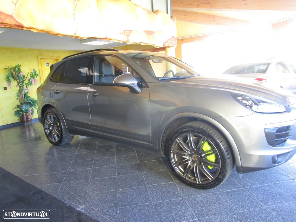 Porsche Cayenne S Tiptronic S - 3