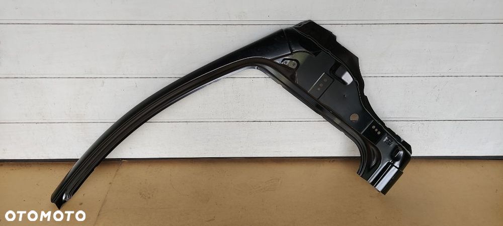 Słupek poszycie prawy przód Citroen C1 Peugeot 107 - 1