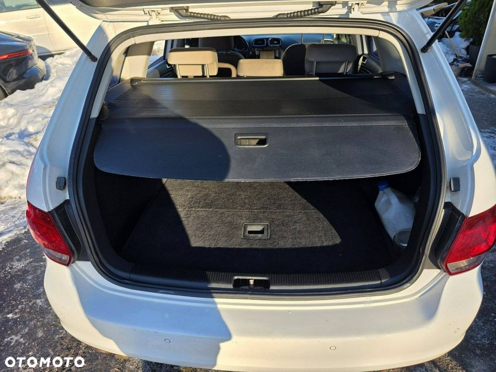 Volkswagen Golf 2.0 TDI DPF DSG Tour Edition - 31