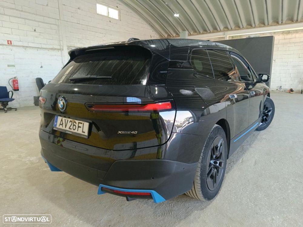 BMW iX xDrive 40 - 4