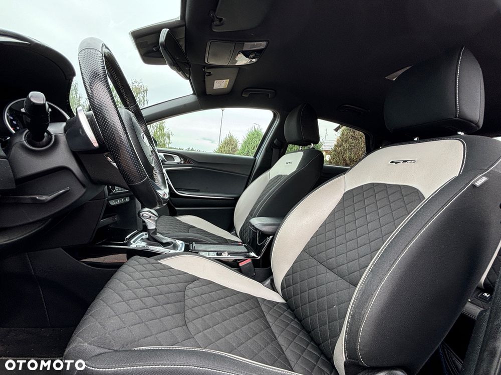 Kia Ceed 1.4 T-GDI DCT OPF GT Line - 22