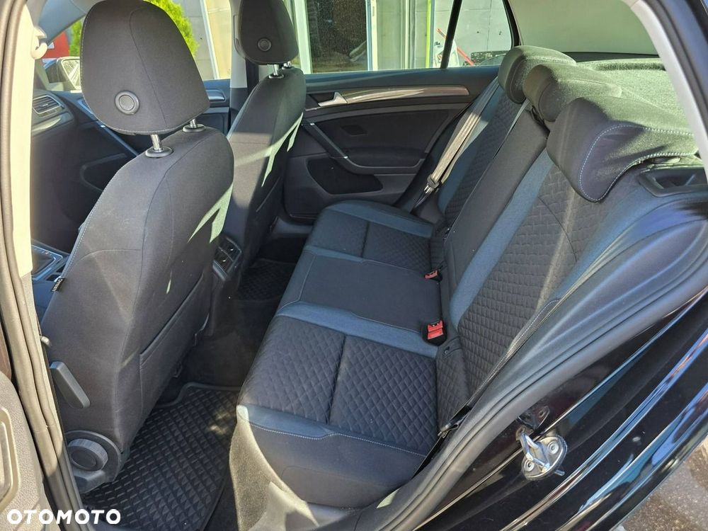 Volkswagen Golf 1.5 TSI ACT OPF IQ.DRIVE - 33