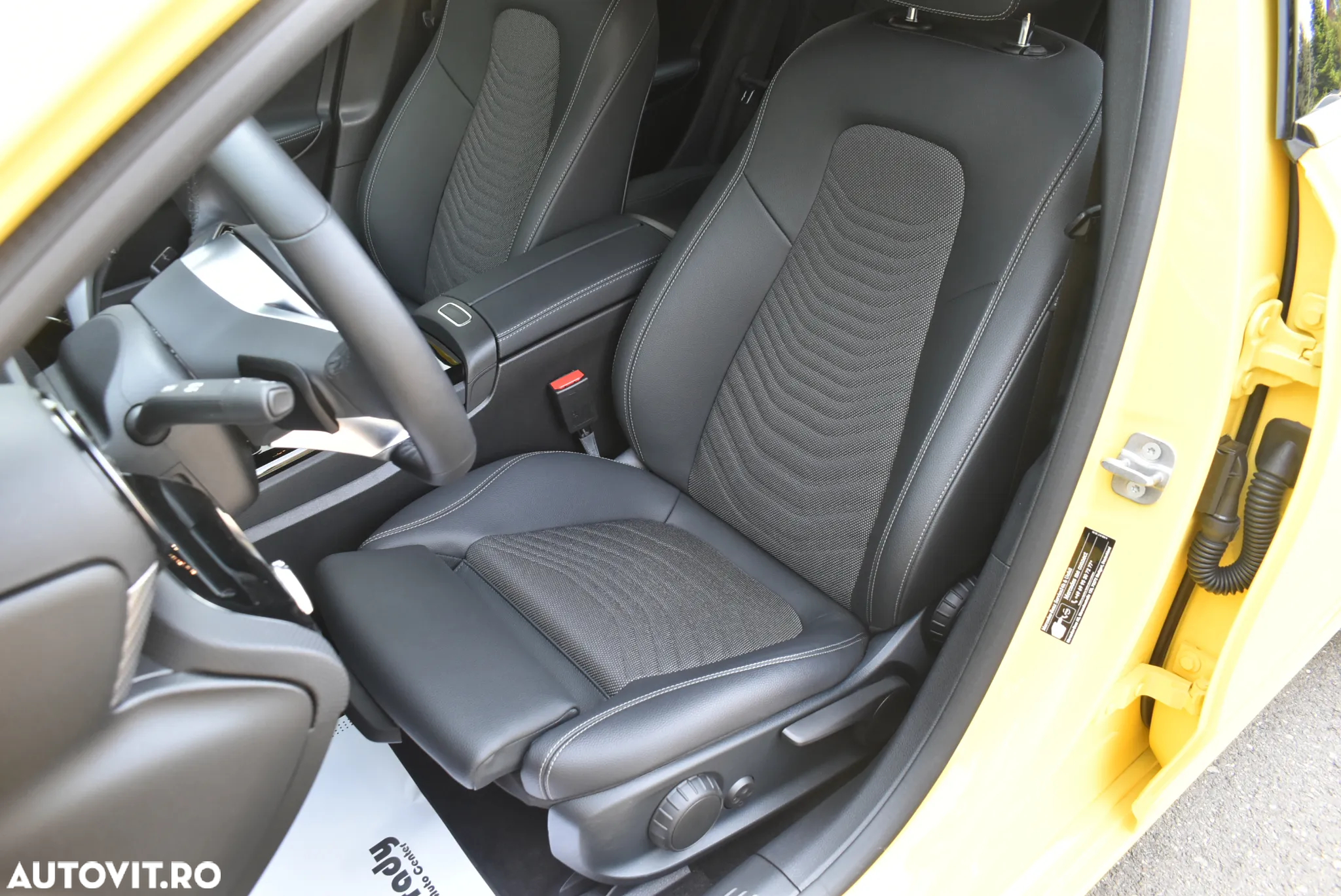 Mercedes-Benz A - 12