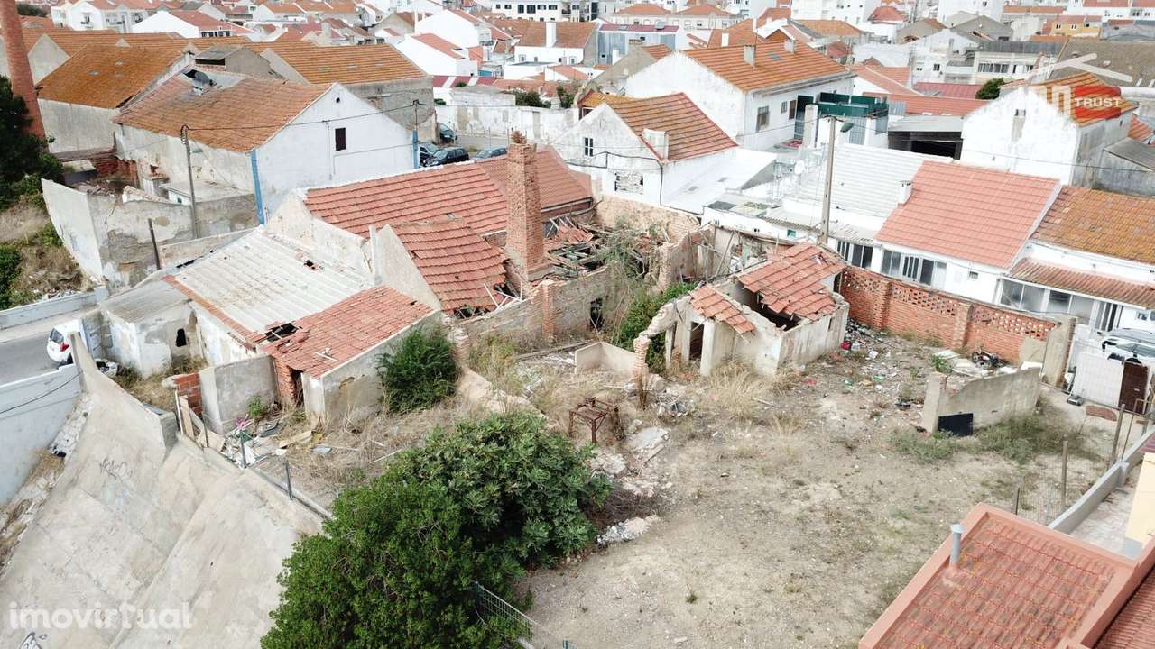 Oportunidade Única: Terreno Urbanizável no Centro do Montijo com Vi... - Grande imagem: 3/25