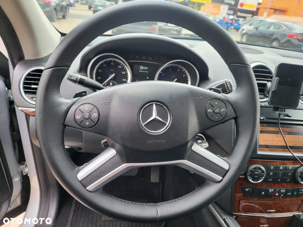 Mercedes-Benz GL 450 - 10