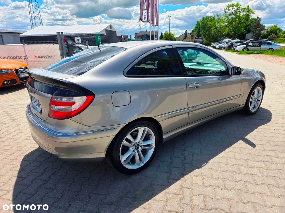 Mercedes-Benz Klasa C - 8