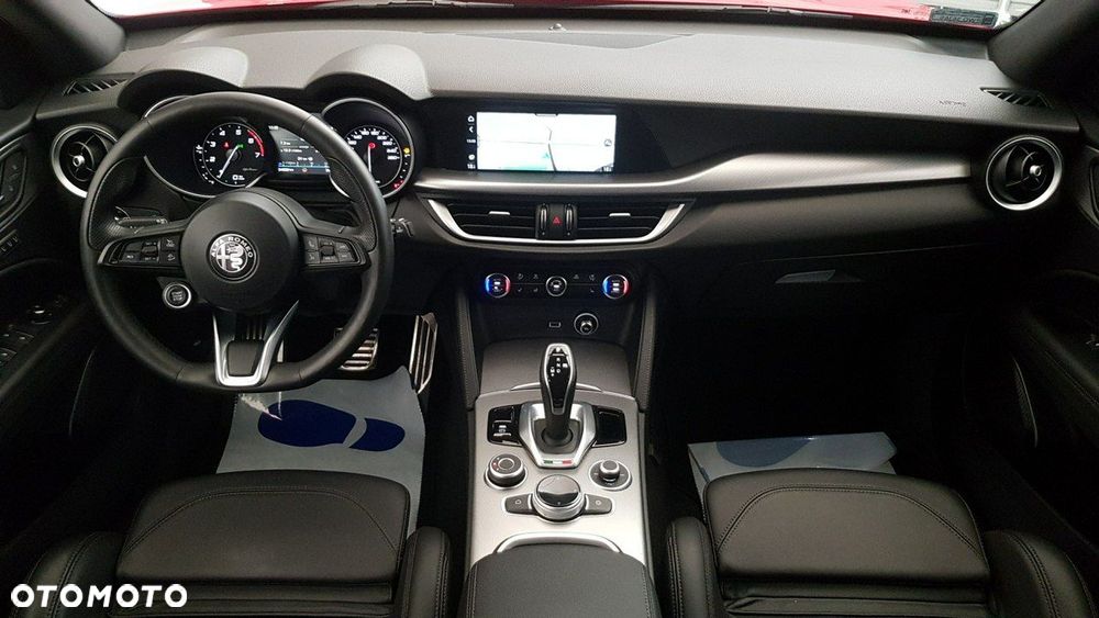 Alfa Romeo Stelvio - 19