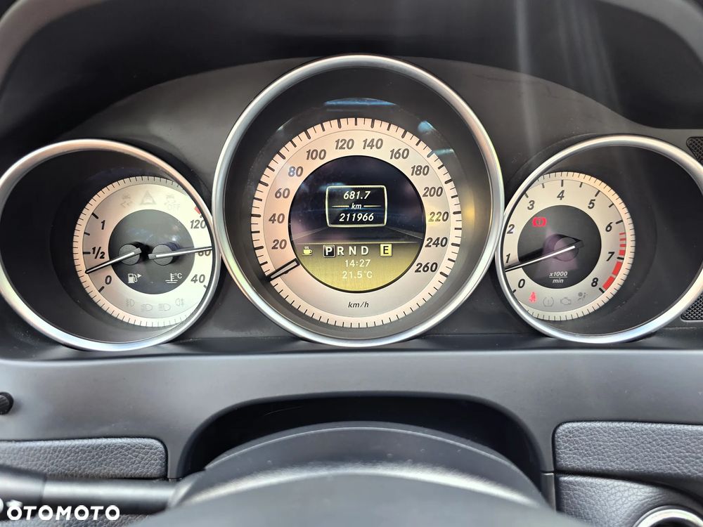 Mercedes-Benz Klasa C 180 CGI Automatik BlueEFFICIENCY SPORT EDITION - 30