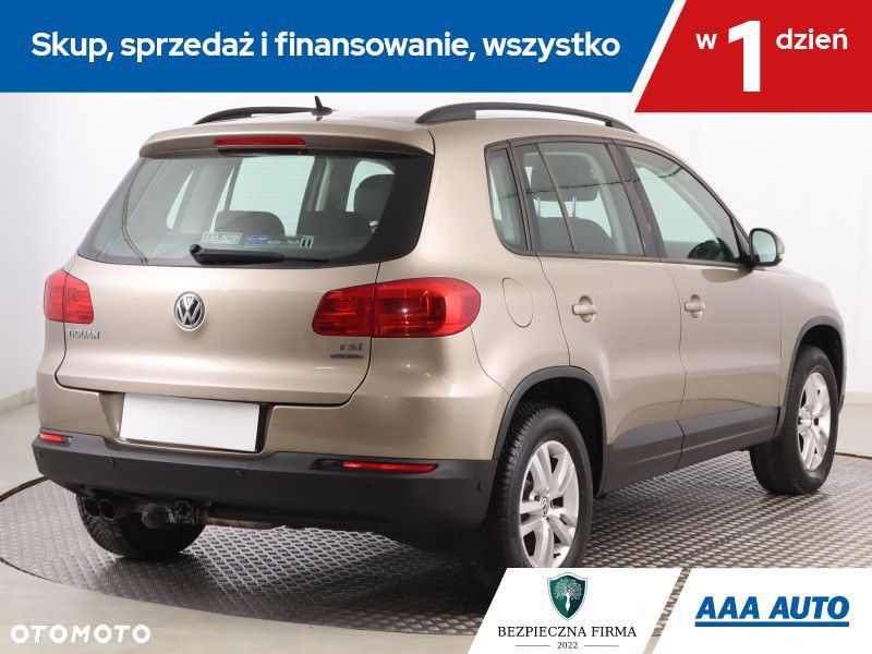 Volkswagen Tiguan - 7
