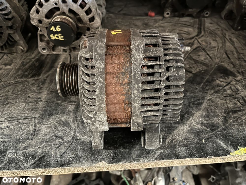 Alternator 2.0 DCI Renault Laguna III 8200960536 - 1