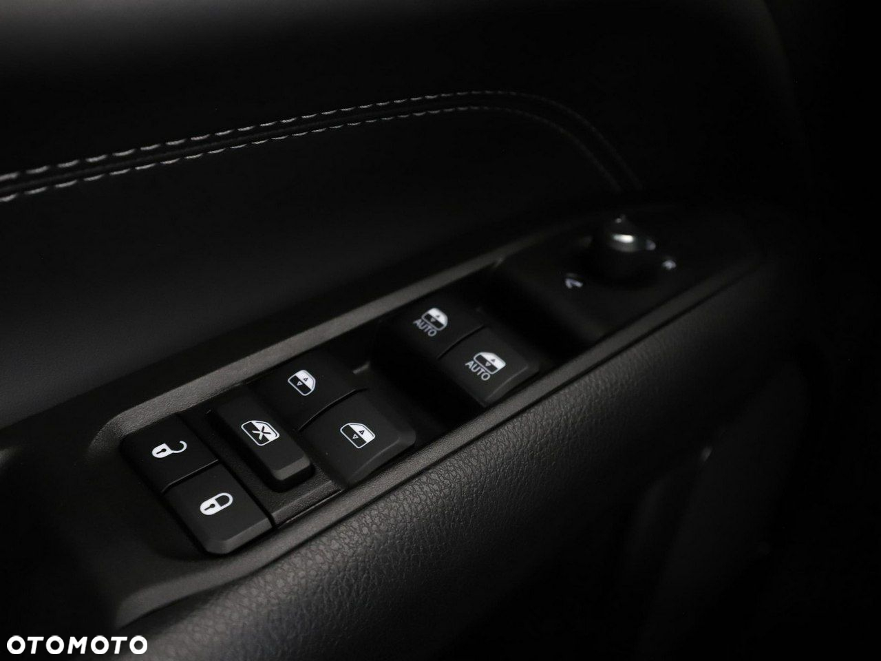 Jeep Compass 1.3 GSE T4 Automatik 80th Anniversary Edition - 37