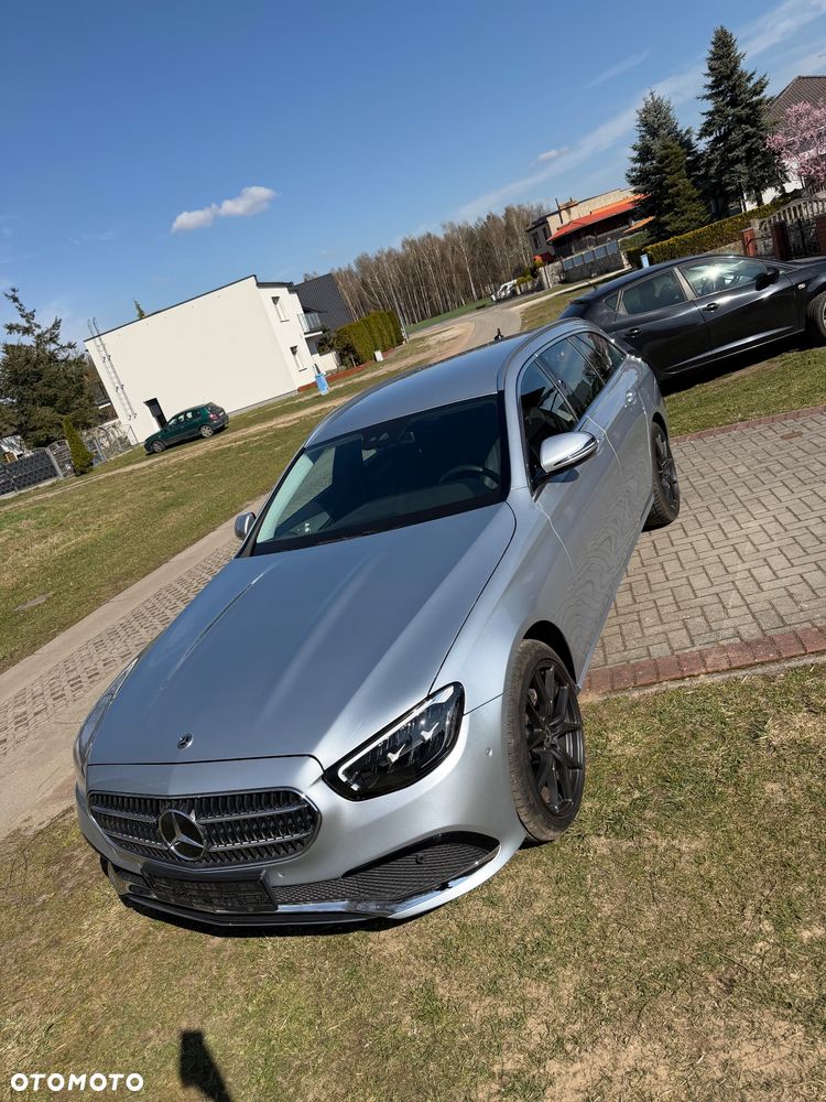 Mercedes-Benz Klasa E 220 d 9G-TRONIC Avantgarde - 32