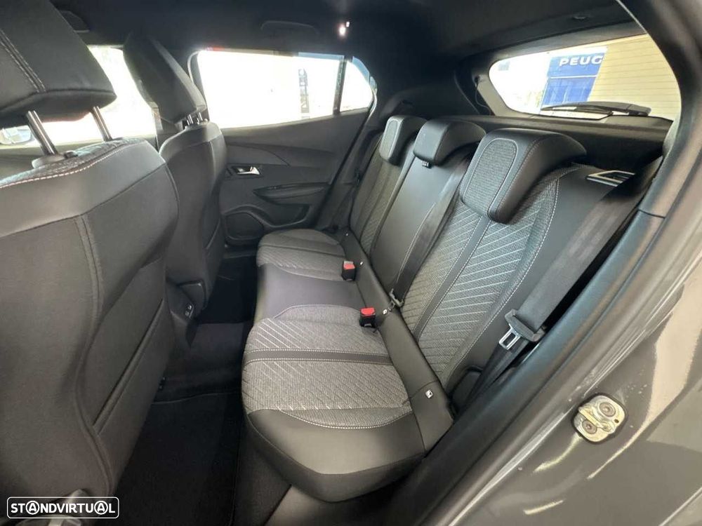 Peugeot 2008 1.2 PureTech Allure - 10
