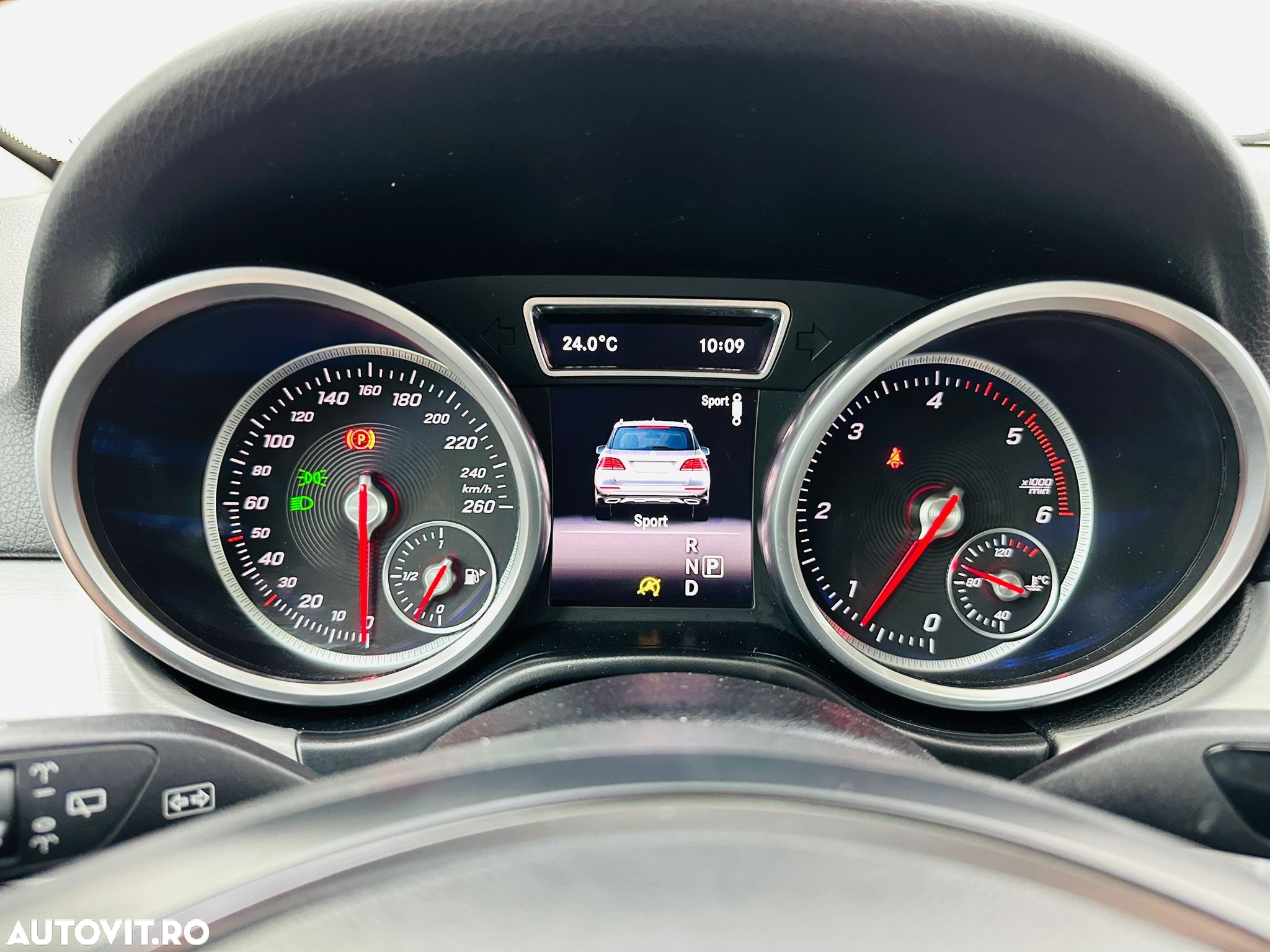 Mercedes-Benz GLE - 39