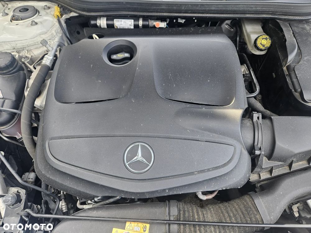 Mercedes-Benz CLA 200 UrbanStyle Edition - 35