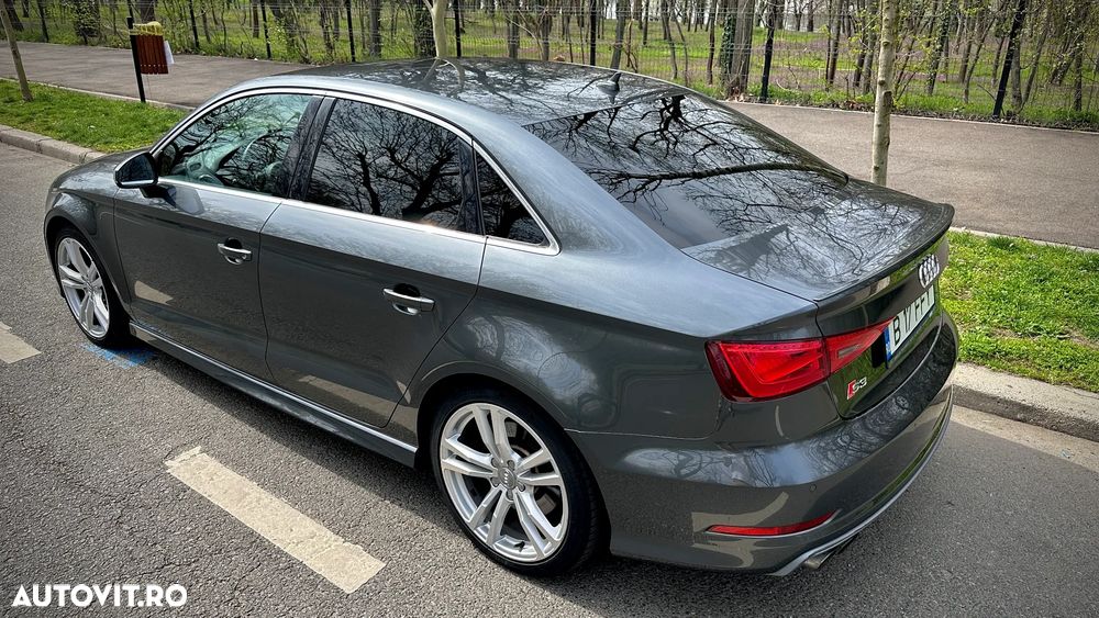 Audi S3 S tronic - 2
