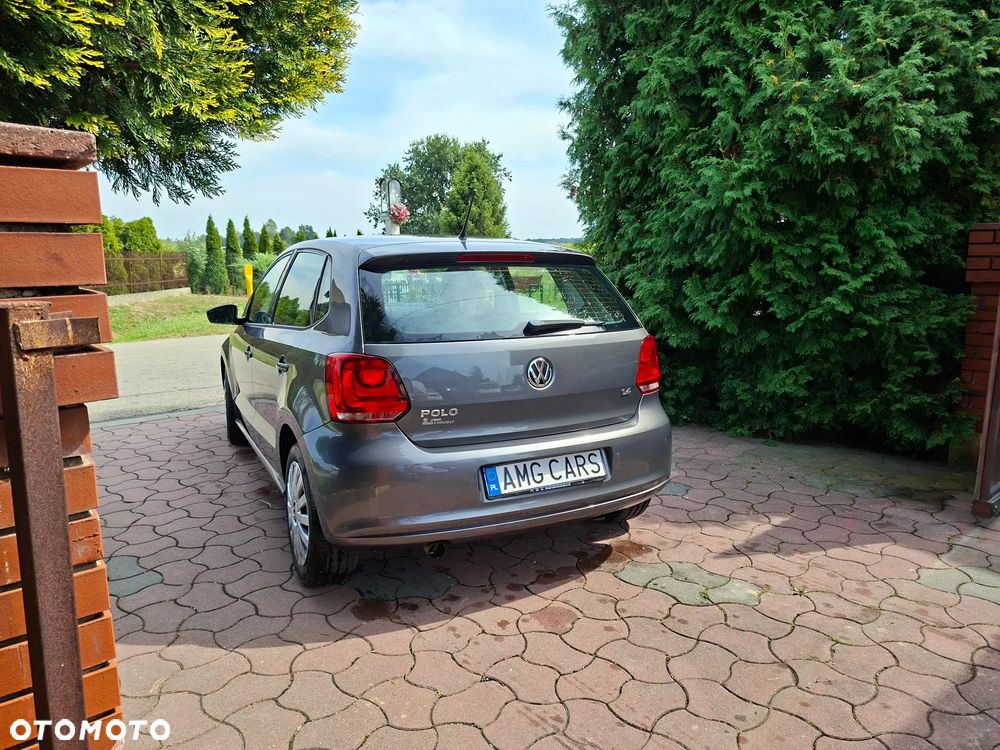 Volkswagen Polo 1.4 16V Highline DSG - 19
