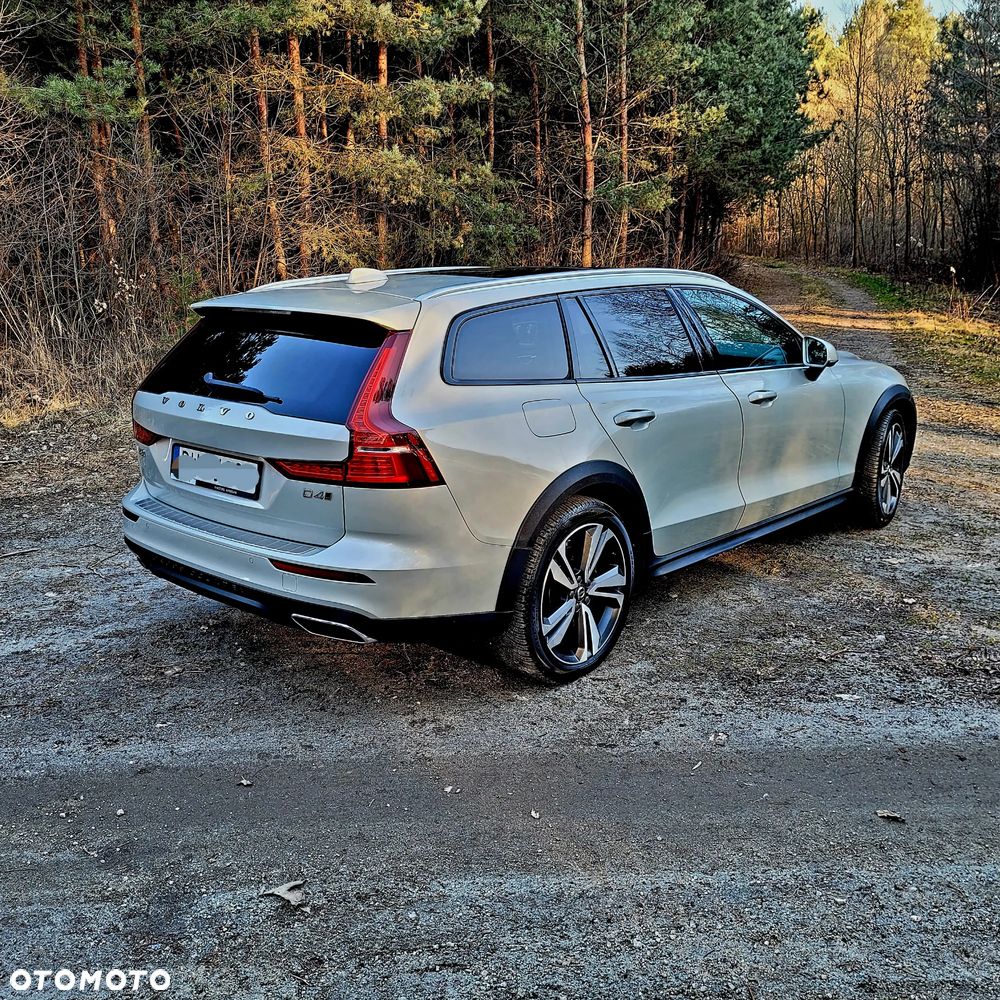 Volvo V60 Cross Country D4 AWD - 4