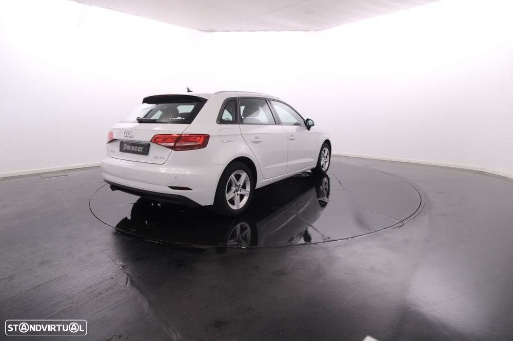 Audi A3 Sportback 30 TDI - 7