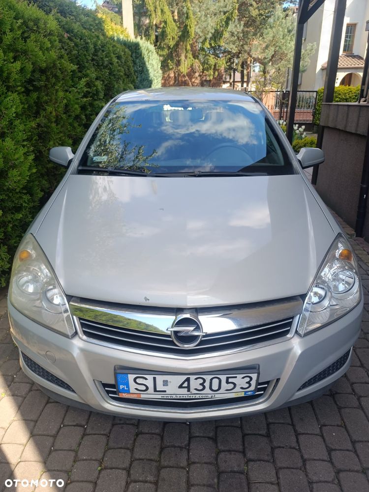 Opel Astra 1.3 CDTI Essentia - 2