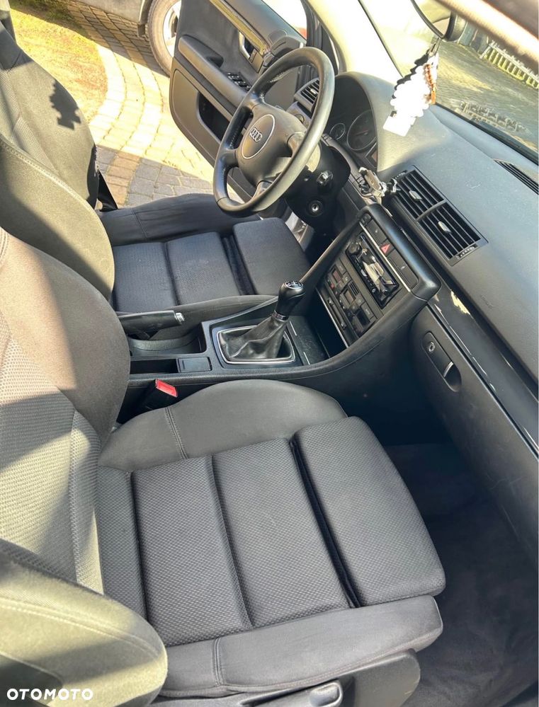 Audi A4 - 4