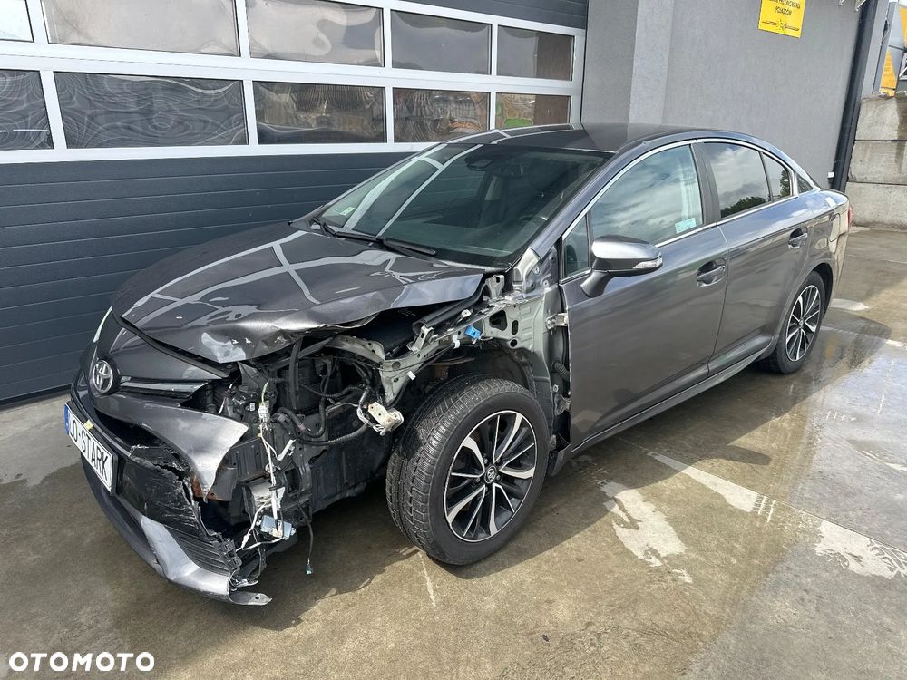 Toyota Avensis 2.0 D-4D Selection - 3