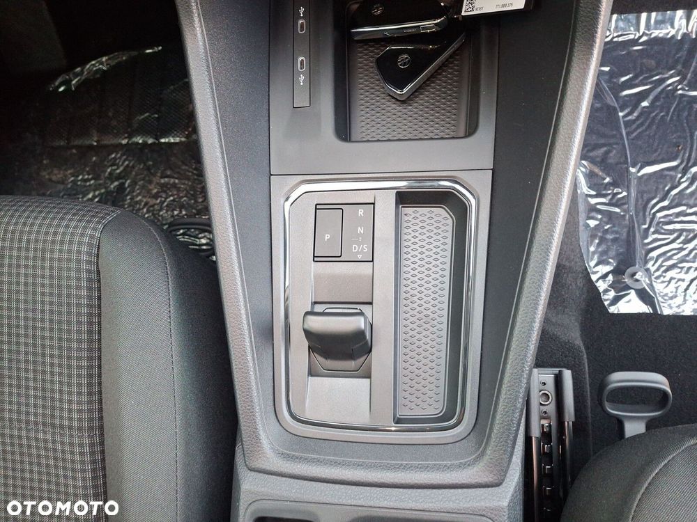 Volkswagen Caddy - 27