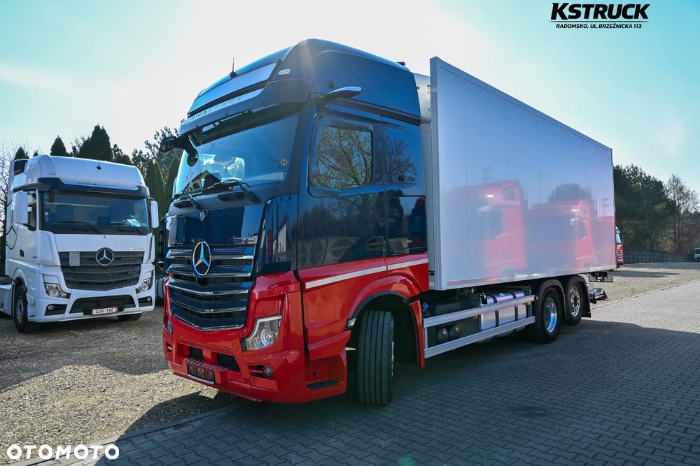 Mercedes-Benz Actros Chłodnia - 2