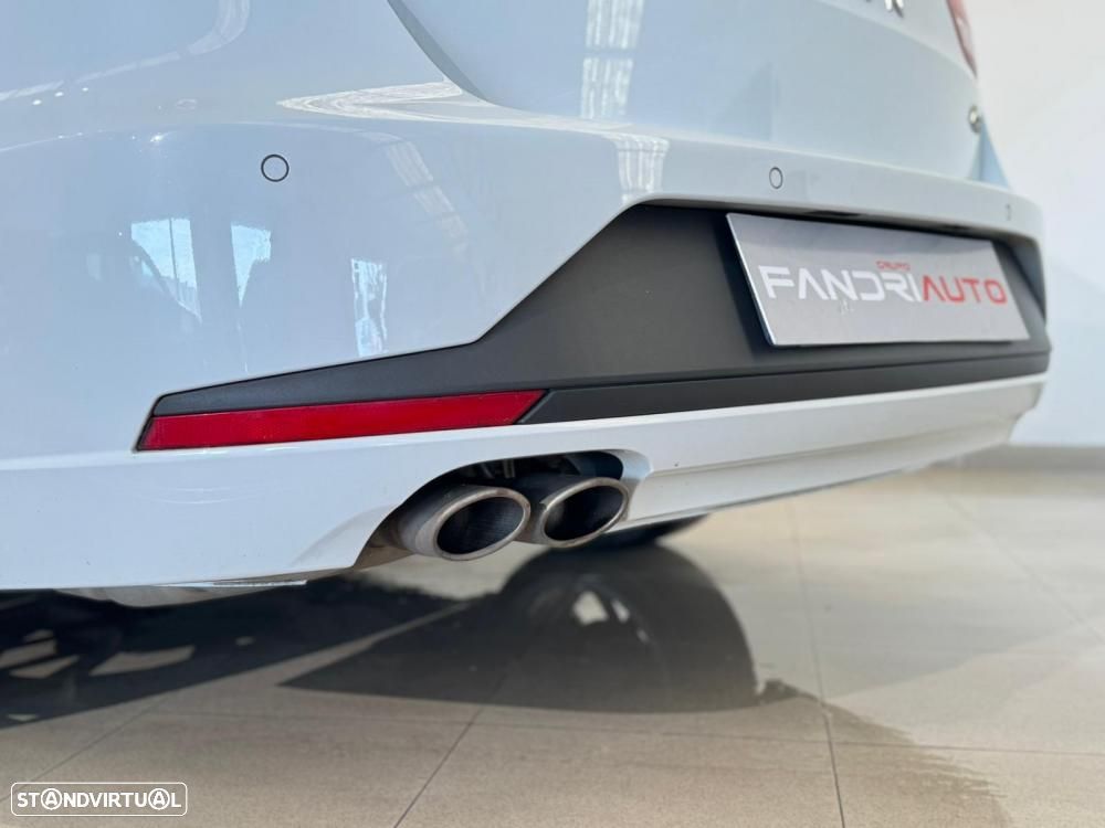 SEAT Leon ST 2.0 TDI DPF DSG FR - 14