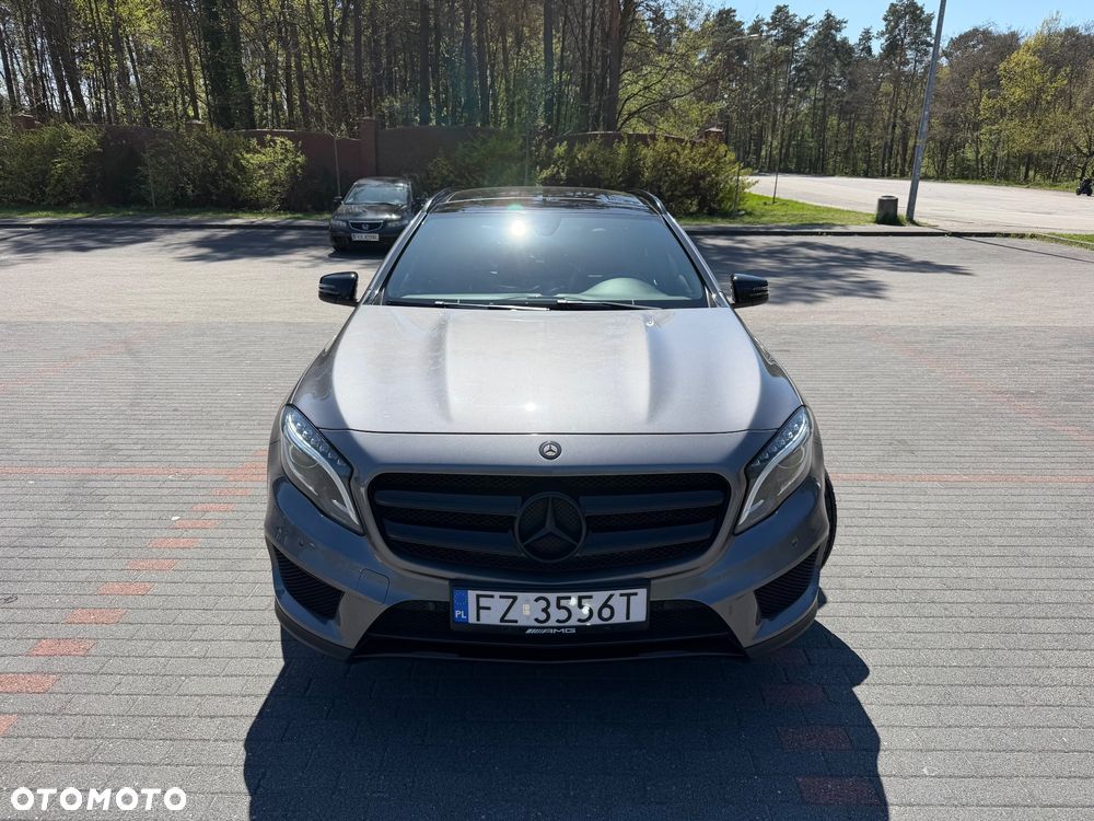 Mercedes-Benz GLA 250 4-Matic - 6