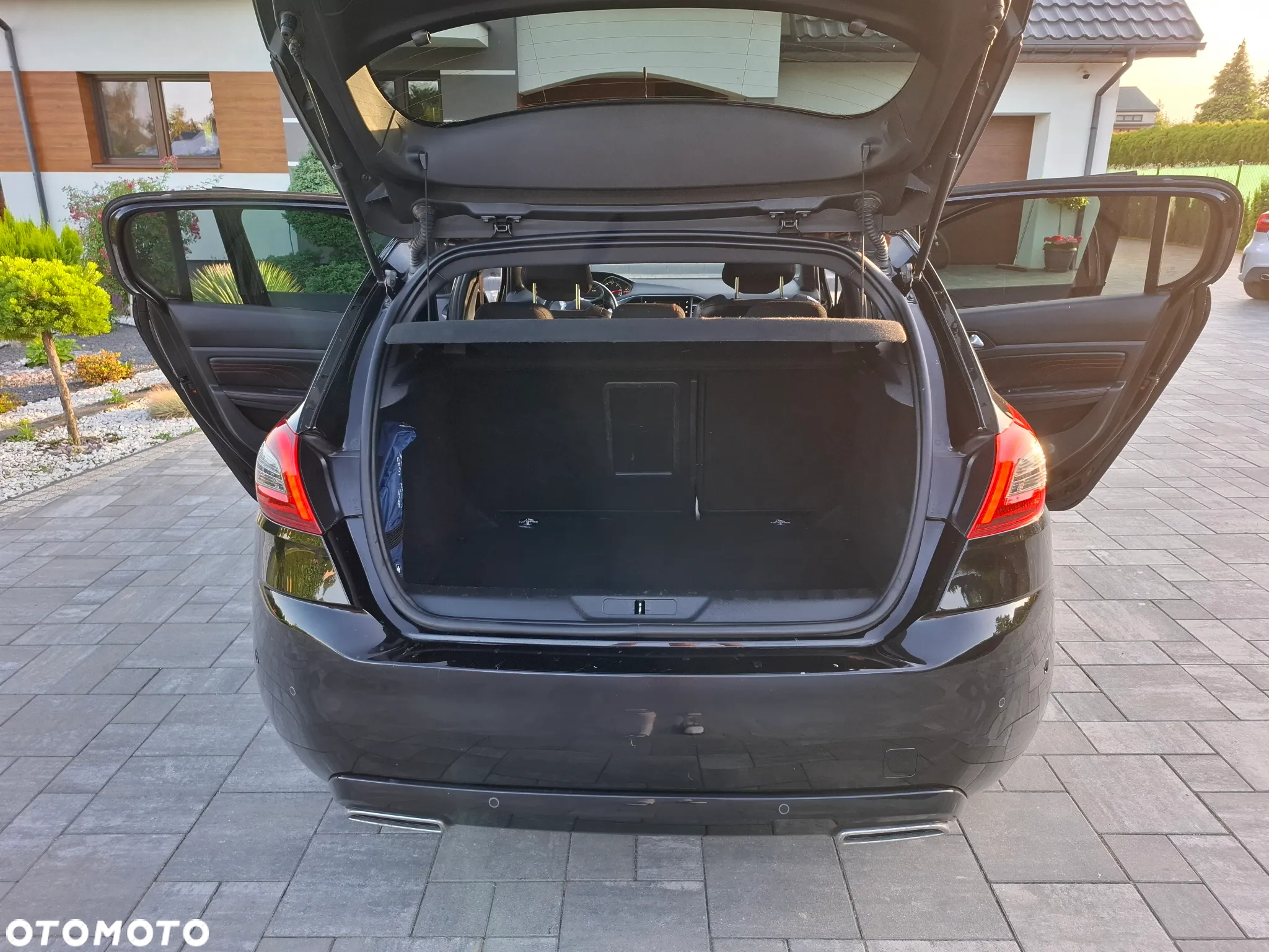 Peugeot 308 BlueHDi FAP 130 Stop & Start GT - 27
