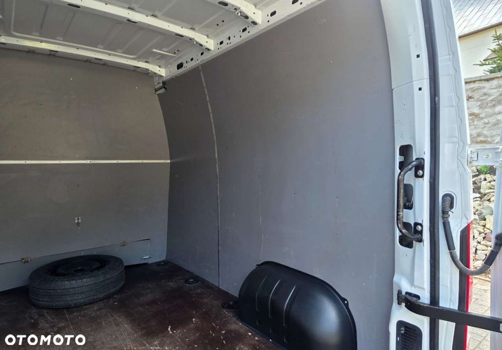 Renault Master - 32