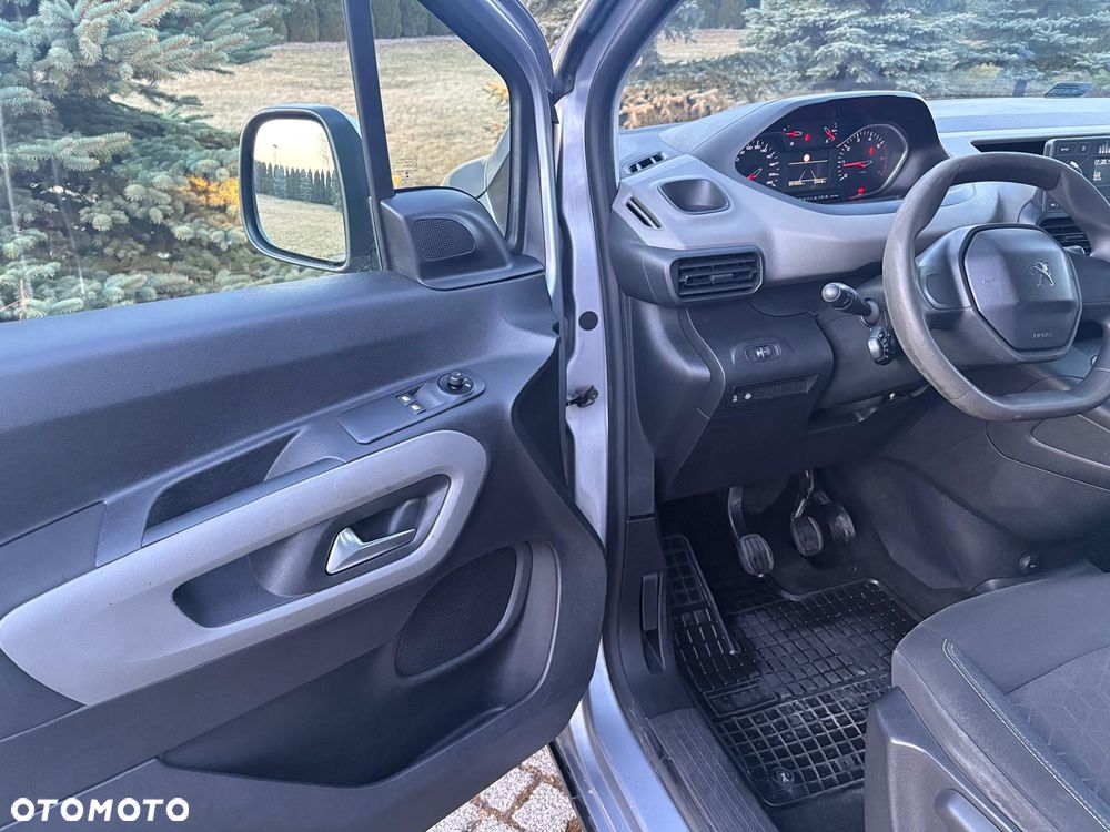 Peugeot Rifter - 14