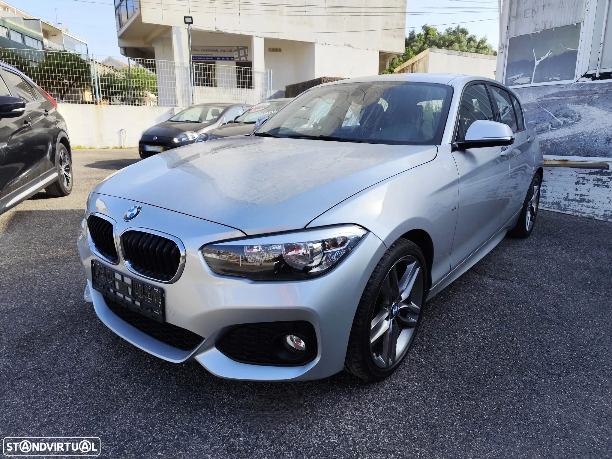 BMW 120 i Pack M - 1