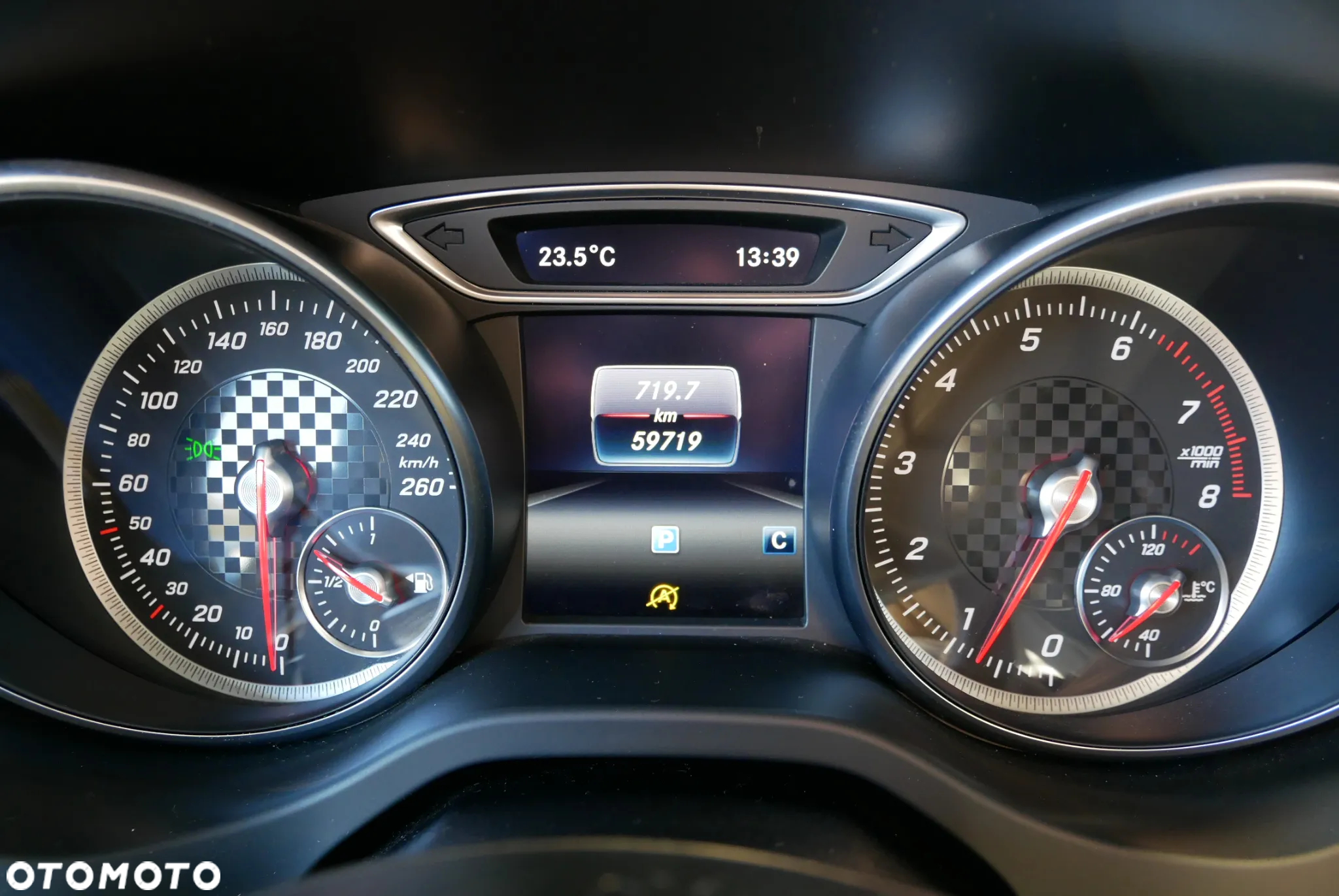 Mercedes-Benz Klasa A 180 AMG Line - 23