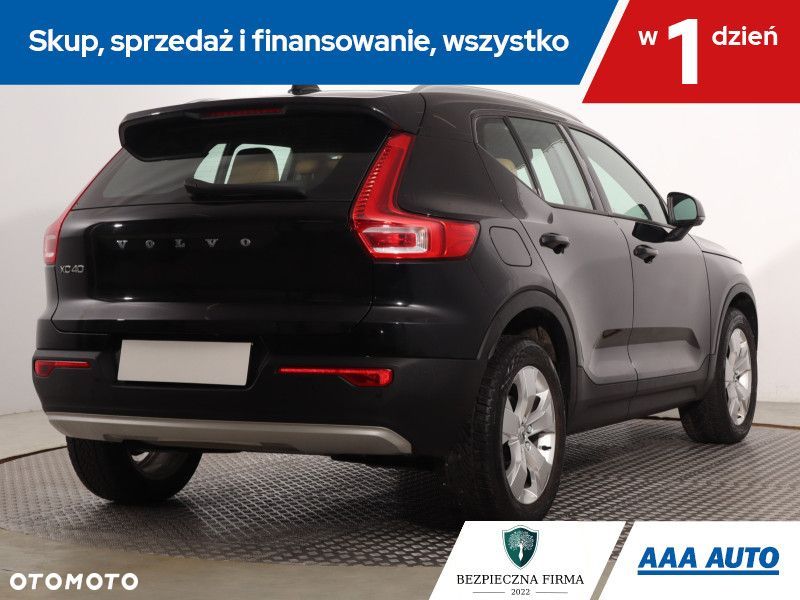Volvo XC 40 - 7