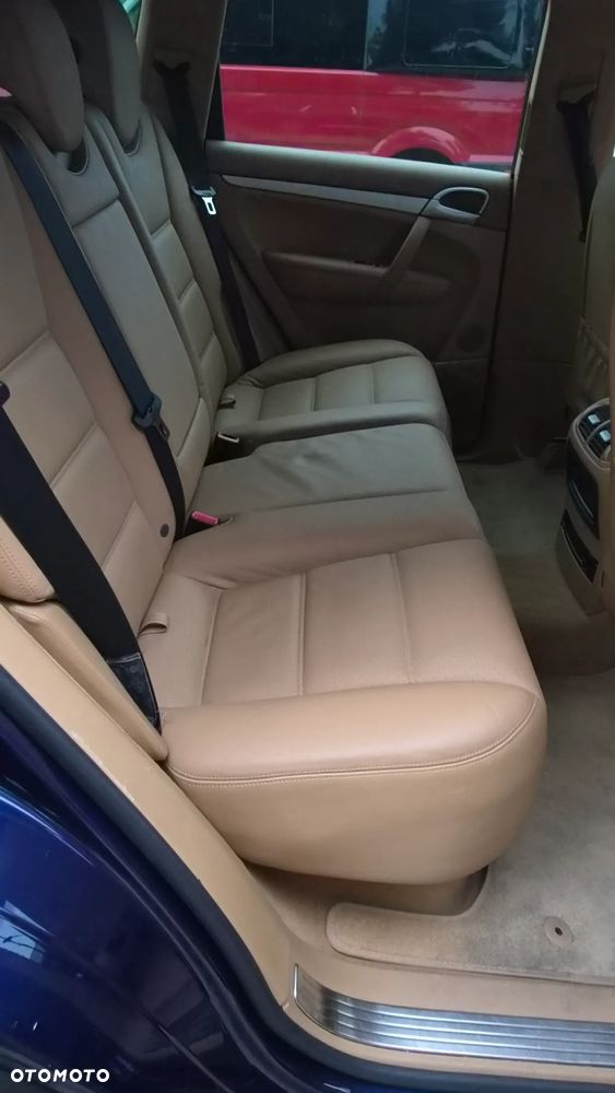 Porsche Cayenne - 17