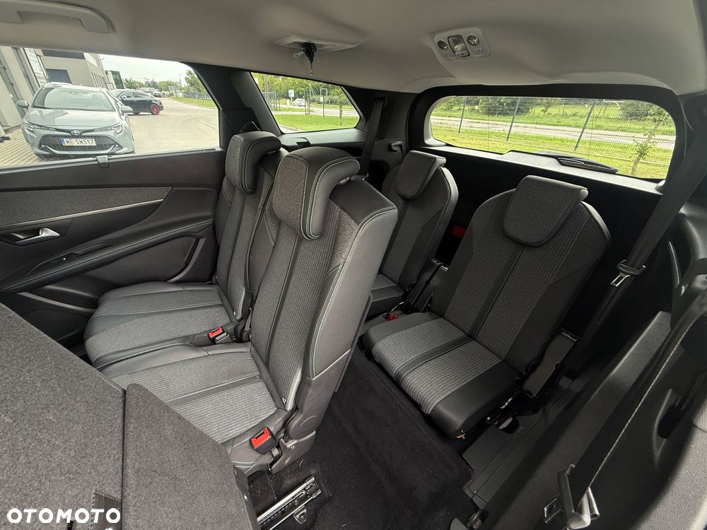 Peugeot 5008 2.0 BlueHDi Allure Pack S&S EAT8 - 36