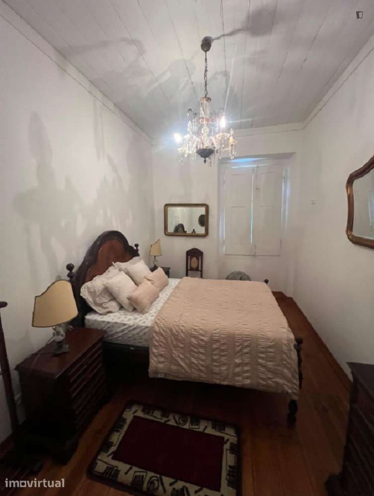 Quarto - localizado em Setubal - Grande imagem: 2/8