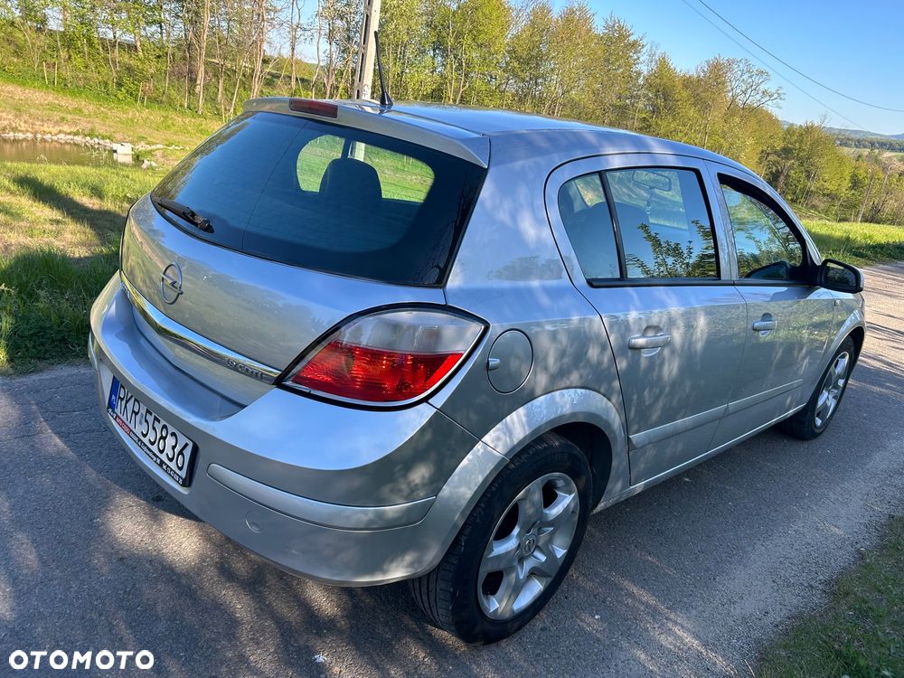 Opel Astra 1.9 CDTI Edition - 13