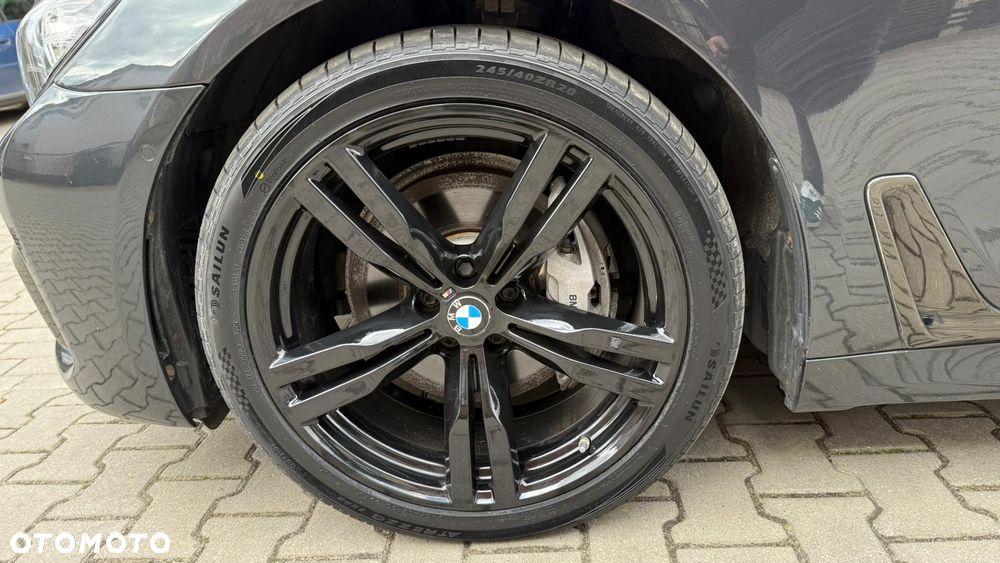 BMW Seria 7 740i - 16