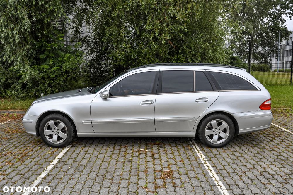 Mercedes-Benz Klasa E 350 4-Matic T Avantgarde - 2