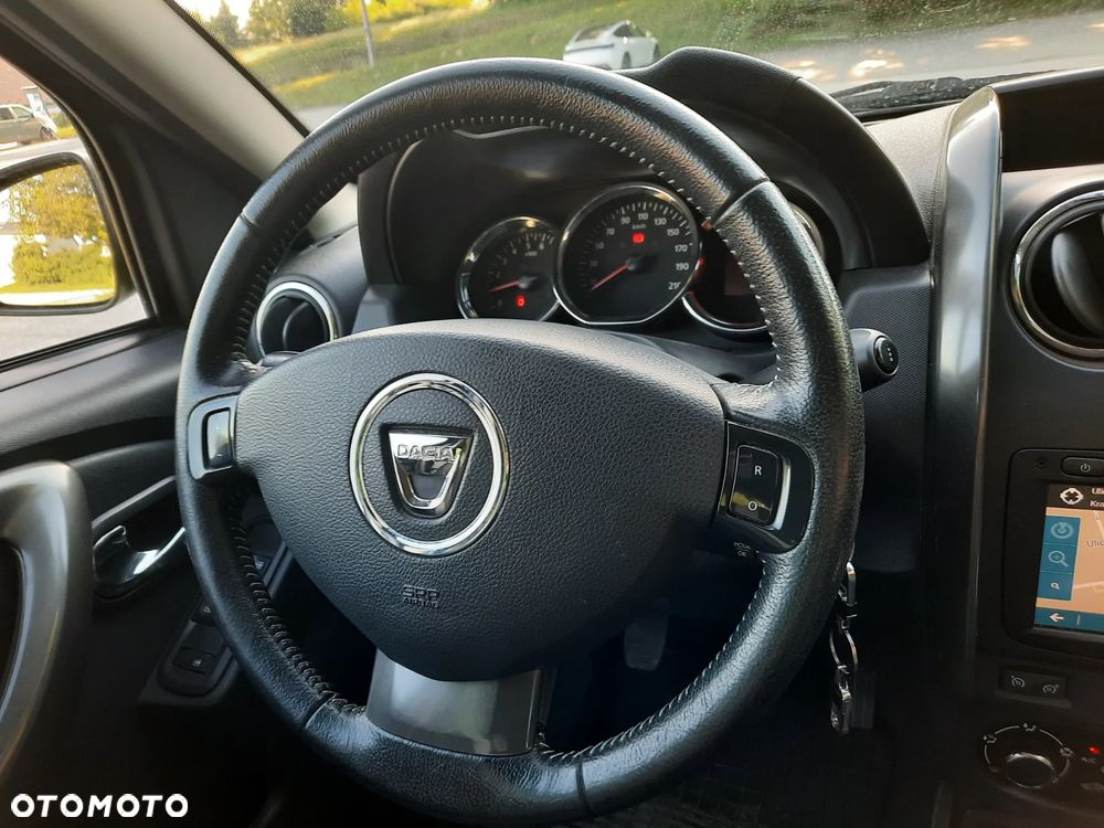 Dacia Duster 1.6 SCe Laureate S&S - 11