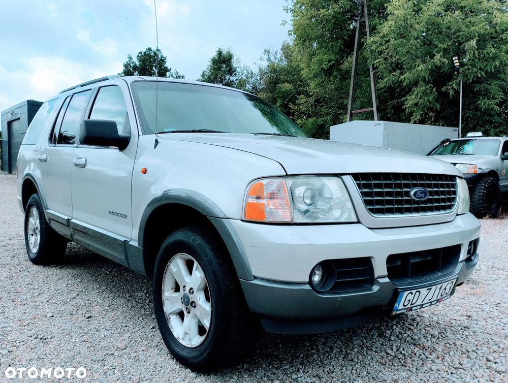 Ford Explorer 4.6 - 13
