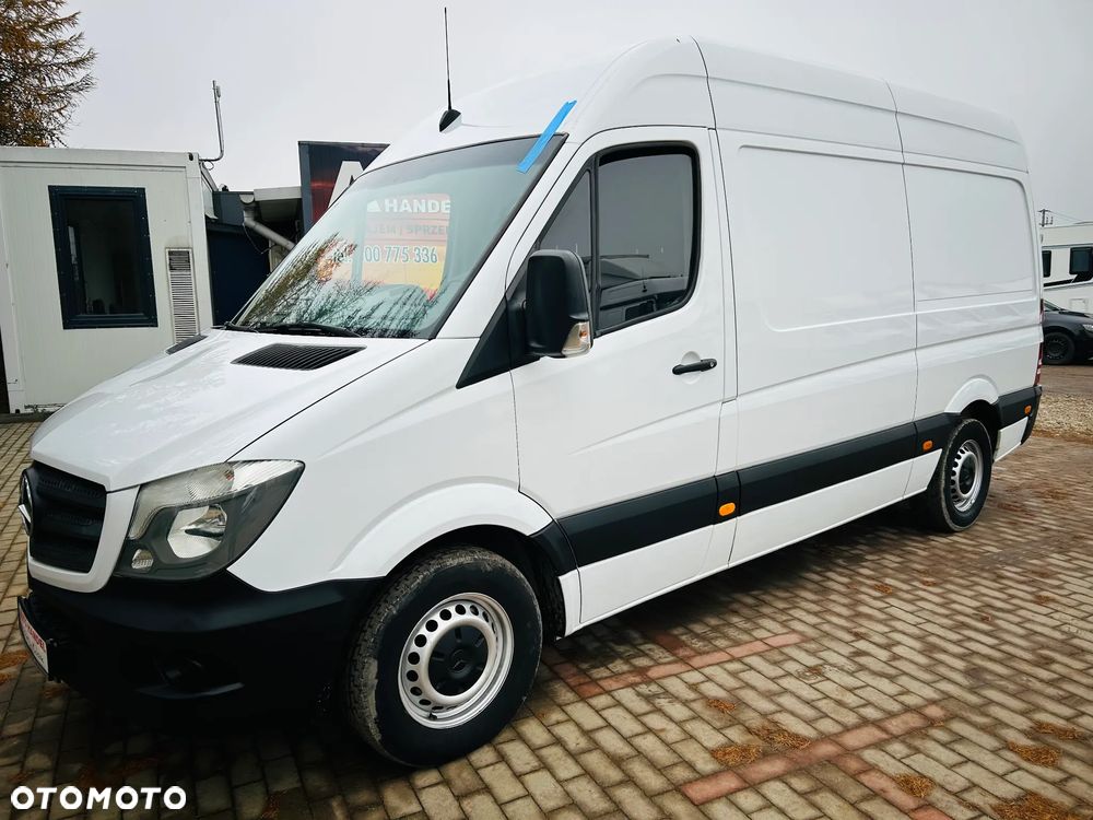 Mercedes-Benz Sprinter - 12