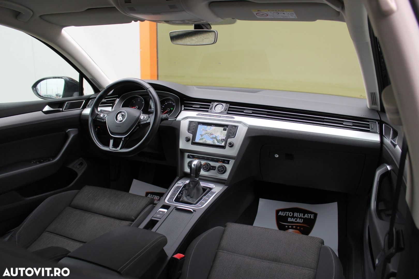 Volkswagen Passat - 13
