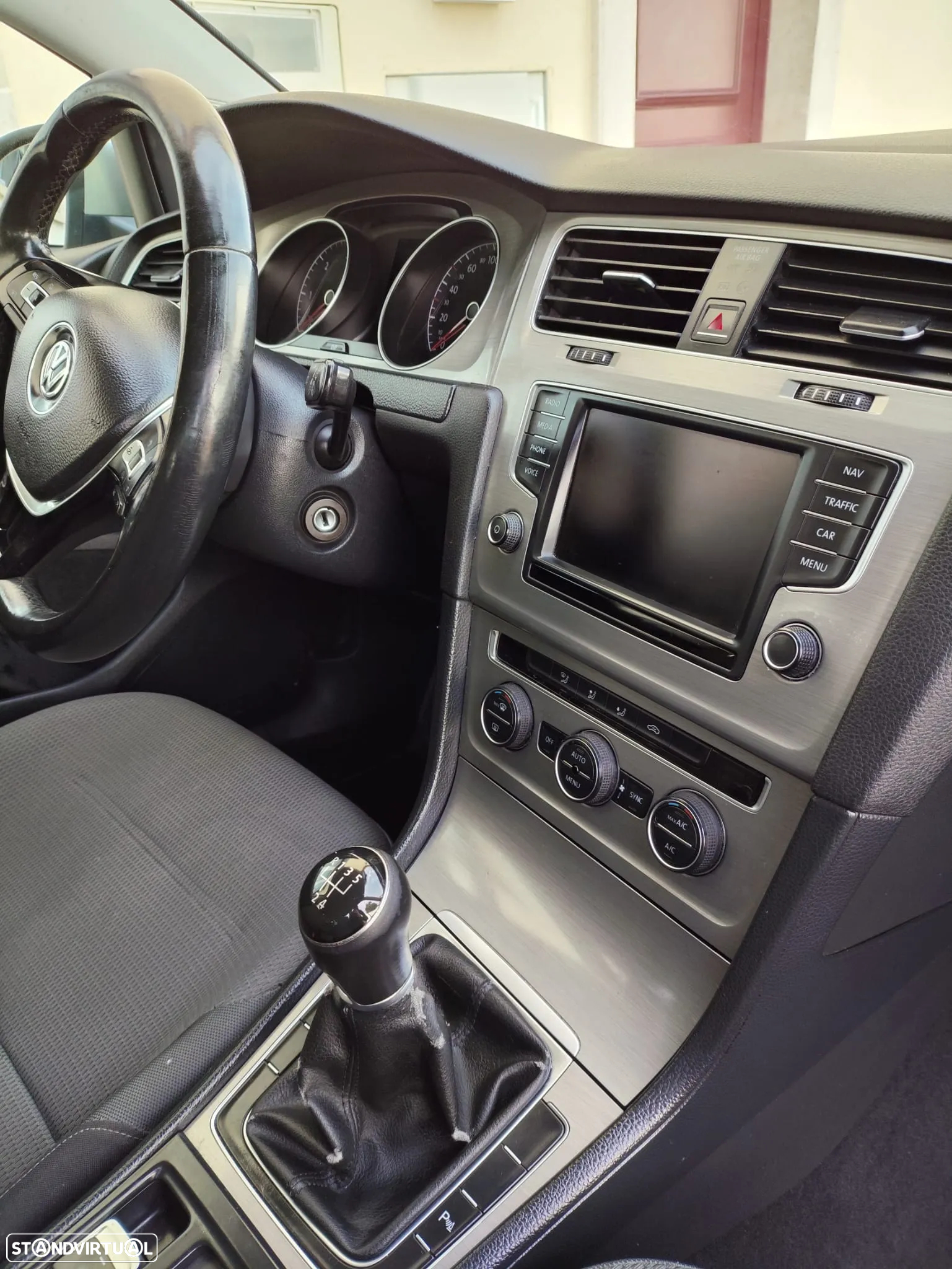 VW Golf Variant 1.6 TDi BlueMotion Confortline - 14