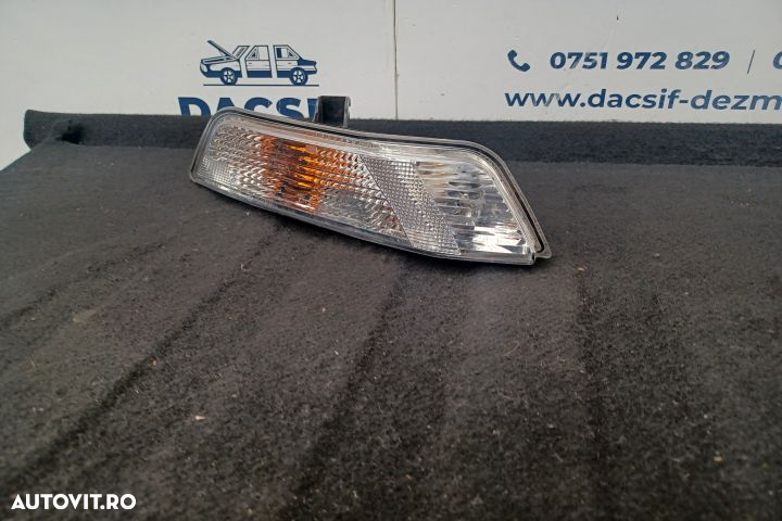 Proiector dreapta FR3B-13200-B FR3B13200B FR3B-13200-B FR3B13200B For - 2