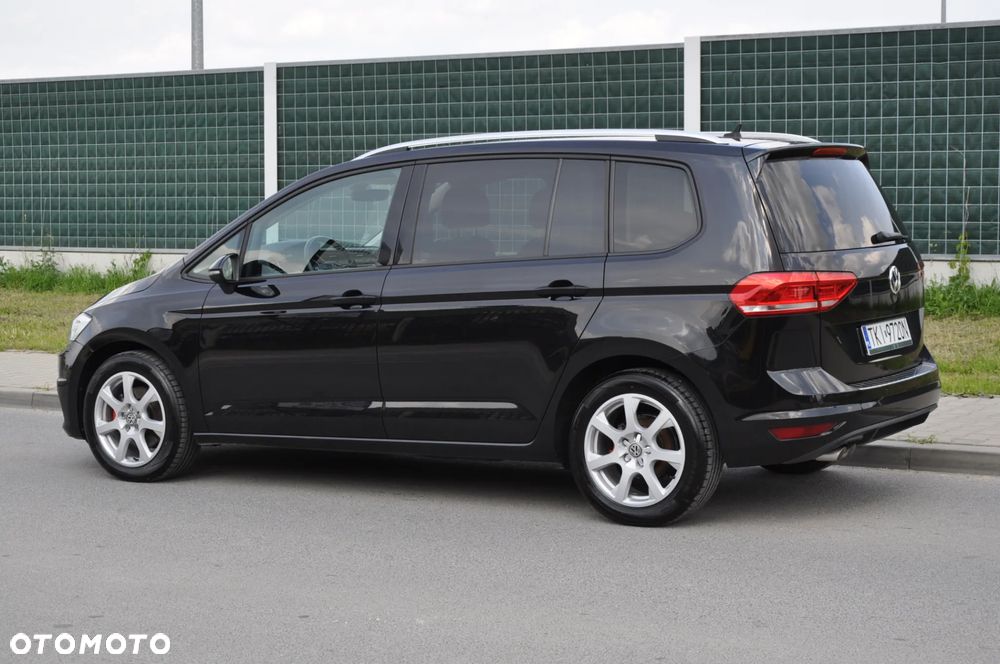 Volkswagen Touran 2.0 TDI SCR Comfortline - 23