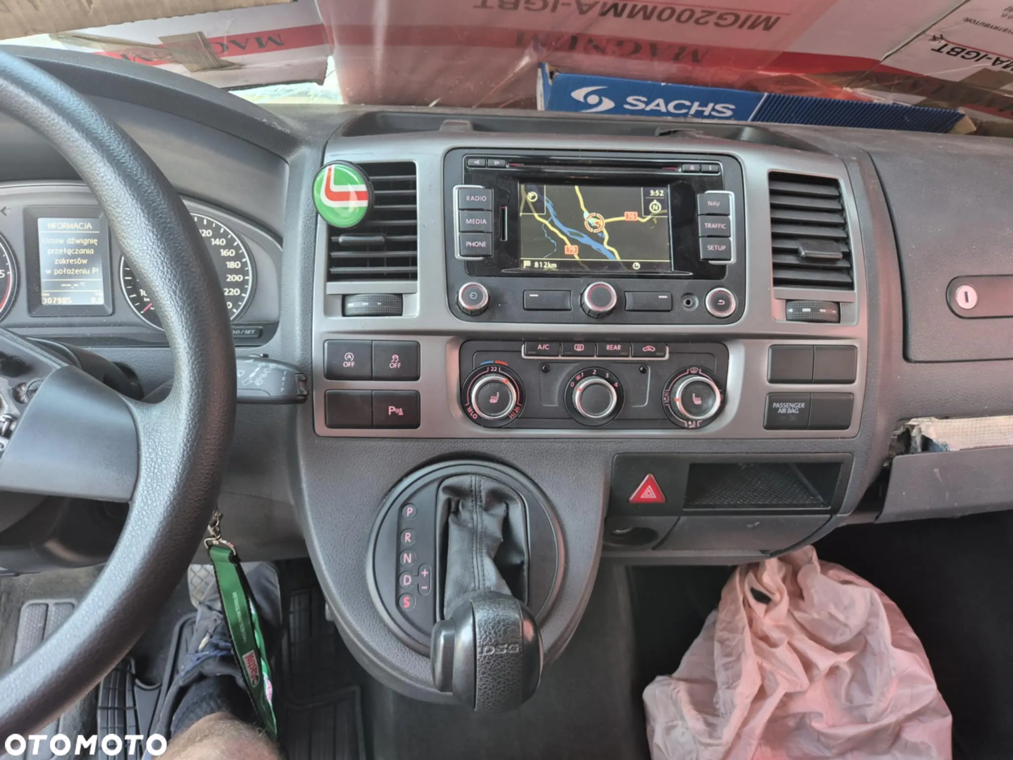Volkswagen Multivan - 5